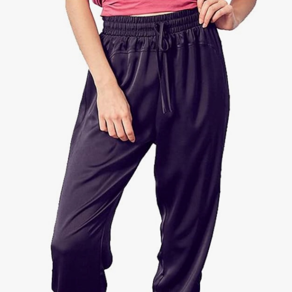 DO + BE Solid Knot Satin Jogfer in black. NWT. Retail‎ 38